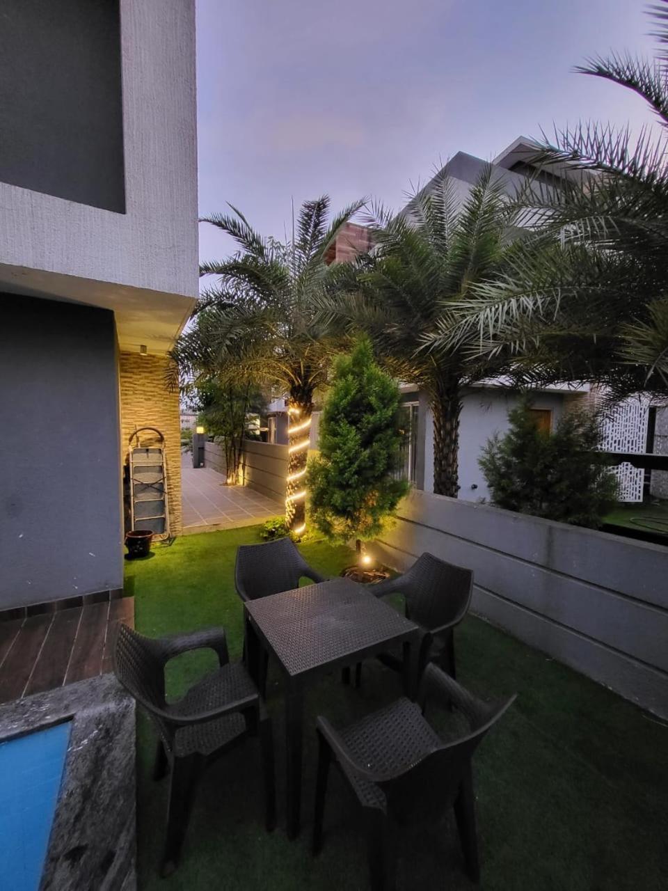 Вилла Prem'S Mannat 3Bhk Лонавала Экстерьер фото
